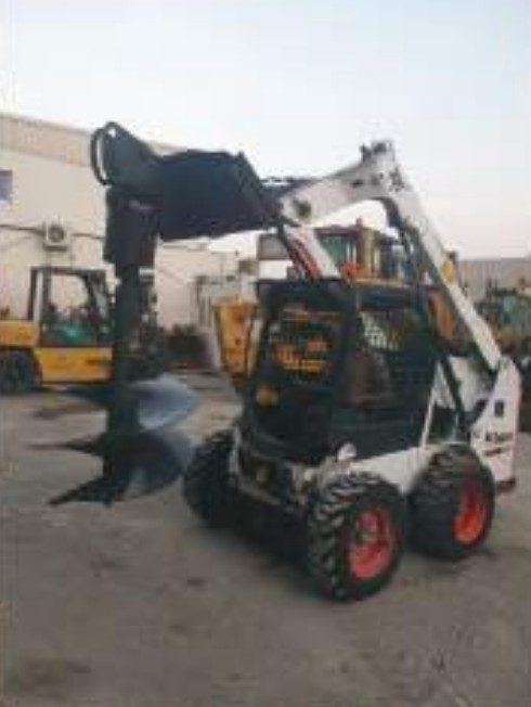 لودر منزلق بوبكات S770